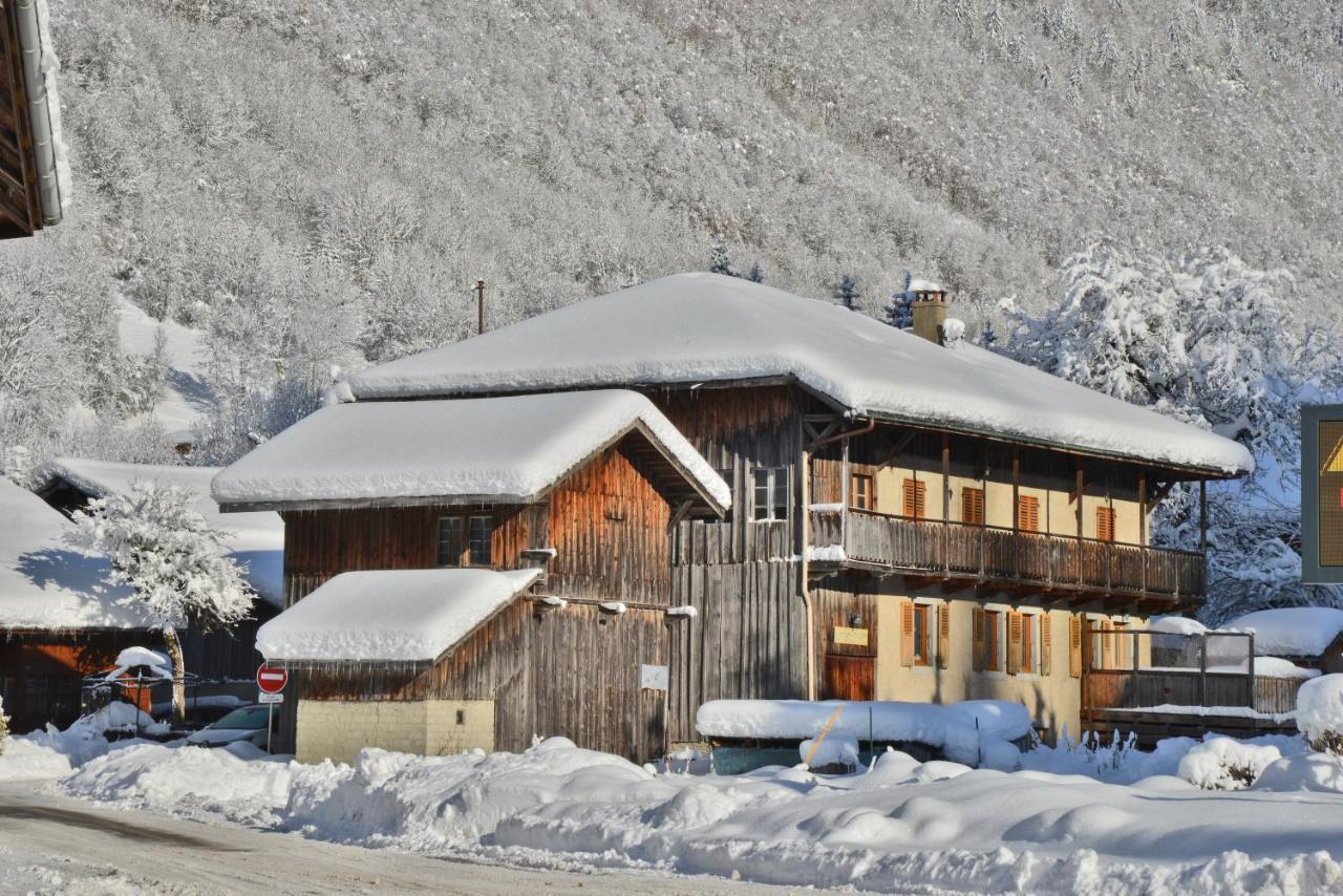 Appartement 6 Pers 70 M² Dans Chalet Chez Marie 蒙特里永 外观 照片